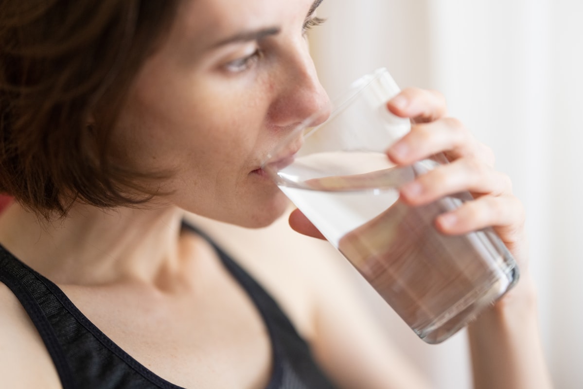 Proper hydration for urinary health